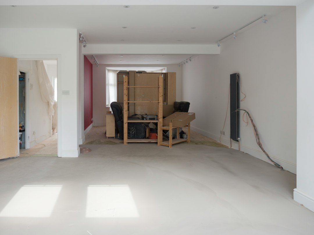 A room with a lot of furniture in it
